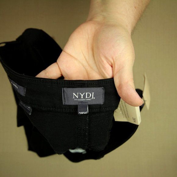 NYDJ Ami Skinny Jeans Women's Size 28W Black Denim Lift Tuck Technology NWT - Picture 6 of 10
